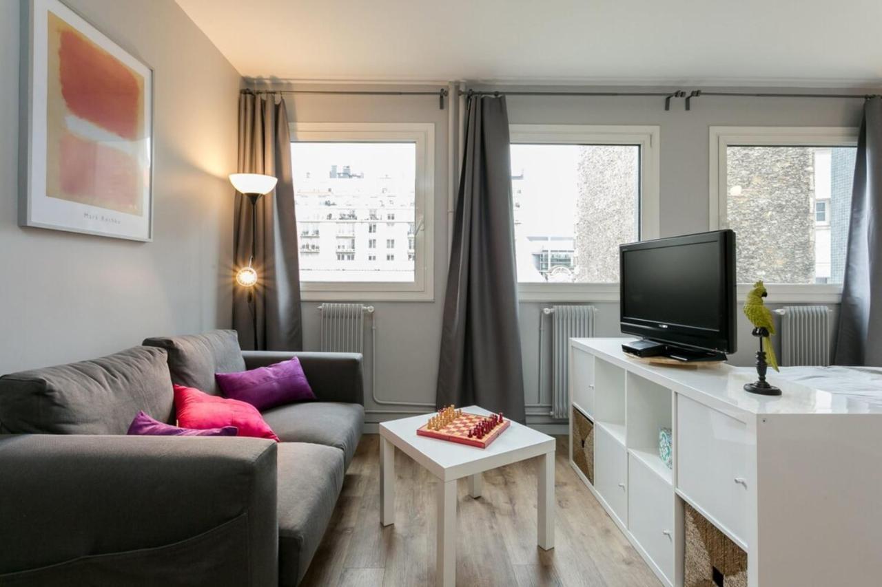 Appartement Nicely Decorated Modern Studio Near The Eiffel Tower - - Welkeys Paris